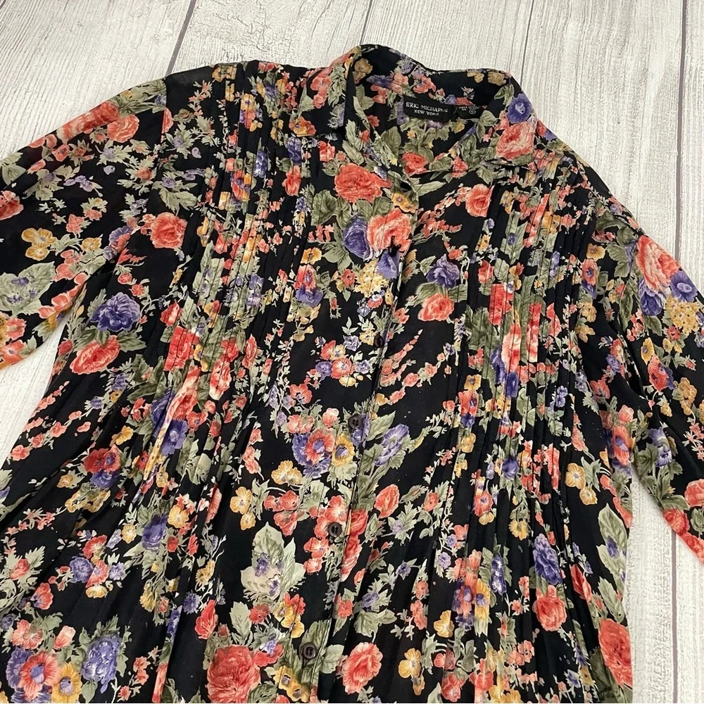 ERIC MICHAELS New York Women’s Multicolor Floral Button Up Blouse Size Small